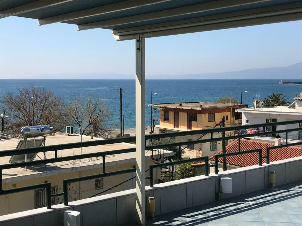 Ferienwohnung Tg Kalamata Beach Studio With Sea View Terrace Exterior foto
